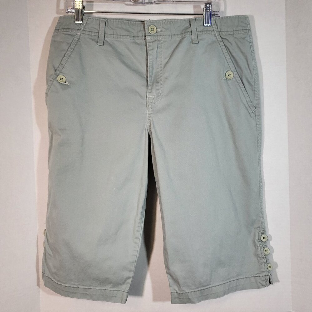 Gloria Vanderbilt Women's Amanda Capris Size 16 Light Sage Green